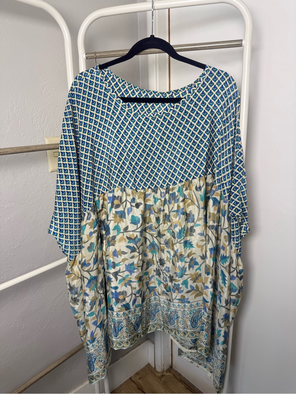 Relaxed Boho Mixed-Print Tunic Top - Blue/Cream